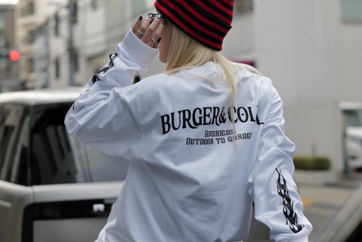 BURGER&COLA FIRE L/S Tee（長袖Tシャツ）着用イメージ、白Tシャツ背面プリント（ニット帽）