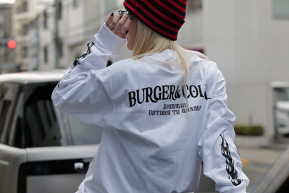 BURGER&COLA FIRE L/S Tee（長袖Tシャツ）着用イメージ、白Tシャツ背面プリント（ニット帽）