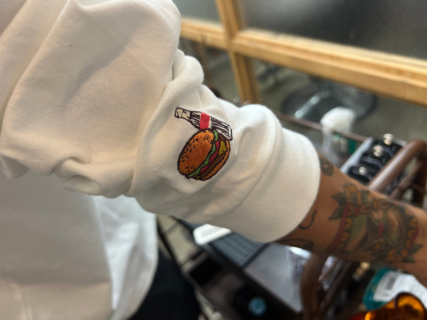 B&C LOGO back L/S Tshirt