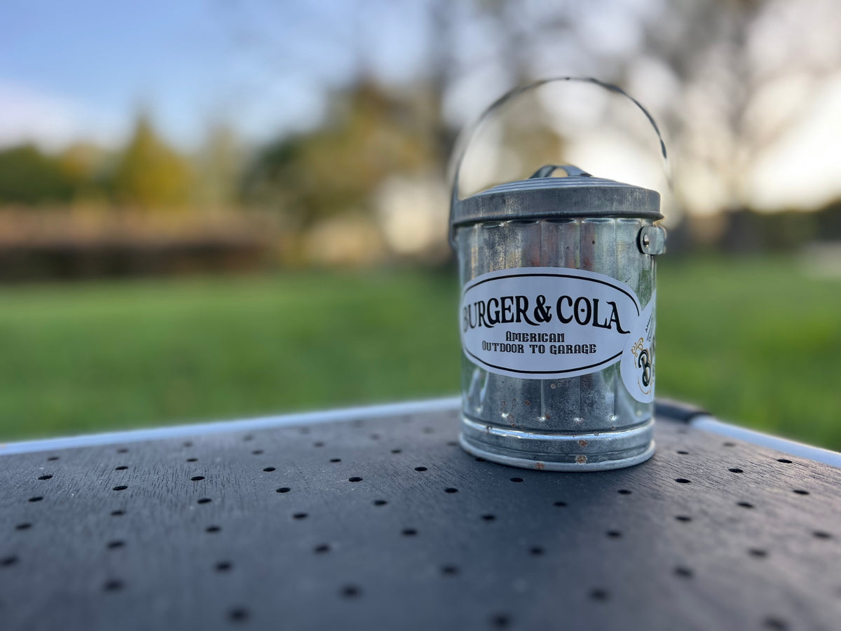 BURGER&COLA B&C Sticker set（ステッカーセット）保冷缶ケースに貼った使用例